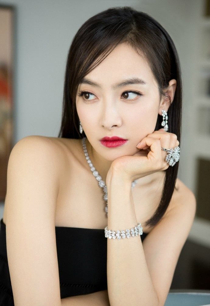 宋茜擔任玳美雅DAMIANI珠寶品牌大使 