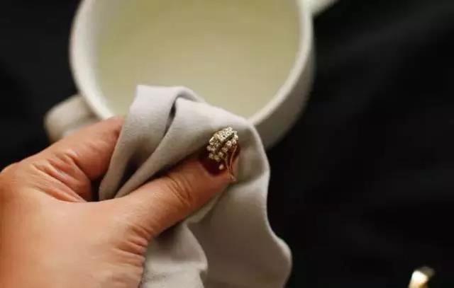 黃金戒指清洗