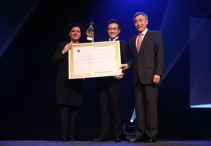 通靈珠寶沈東軍獲HRD AWARDS「鉆石藝術大師」