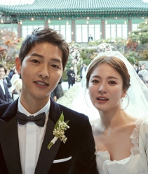 宋慧喬與宋仲基的結婚鉆戒什么牌子的，多少錢一枚？